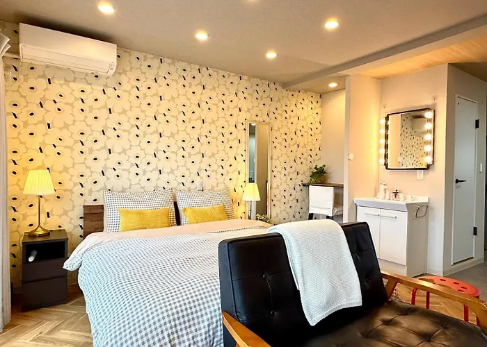 Stay Here! Queen Bed 4' To Metro 30 Sec To 7-11 Osaka