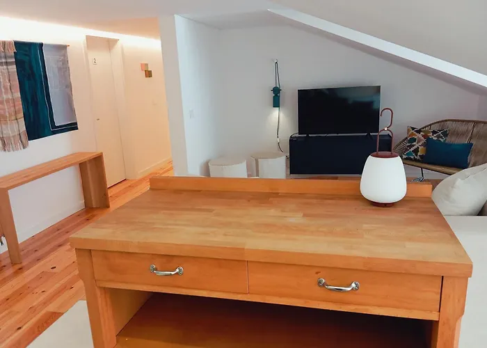 New Sophisticated Penthouse For Up To 10 Guests Apartment Lisbon