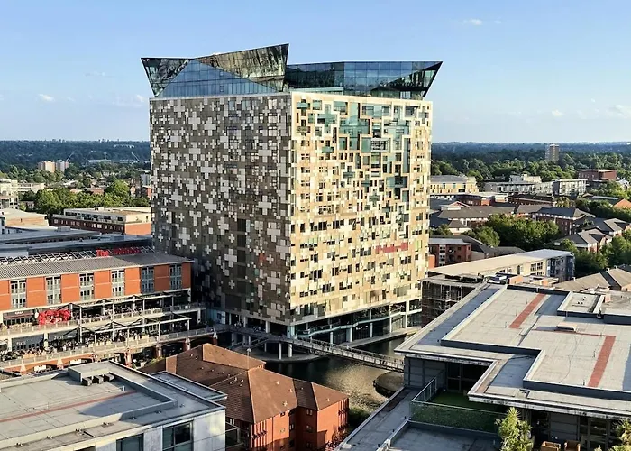 Luxury City Penthouse Near Mailbox 2Br Free Parking Birmingham