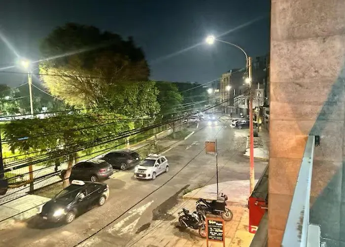 Nuevo Lanzamiento, Urbanizacion San Andres, Frente A Parque Apartment Trujillo
