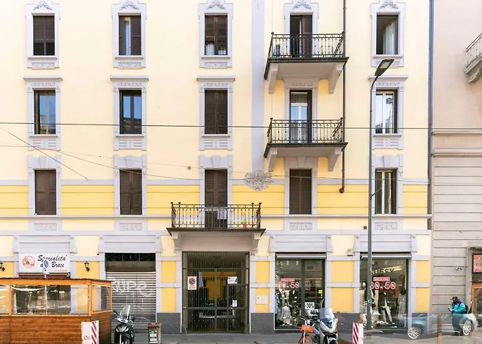 Charming Courtyard House In The Heart Of Milan Apartment