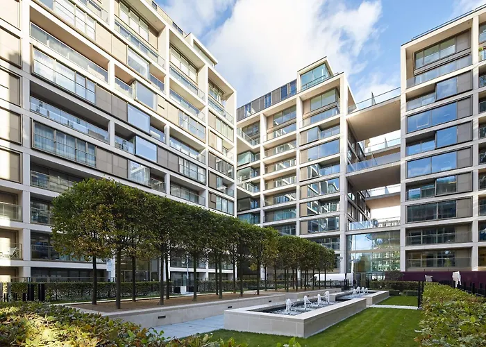 3 Bed 2 Bath Luxury Apartment In Kensington London