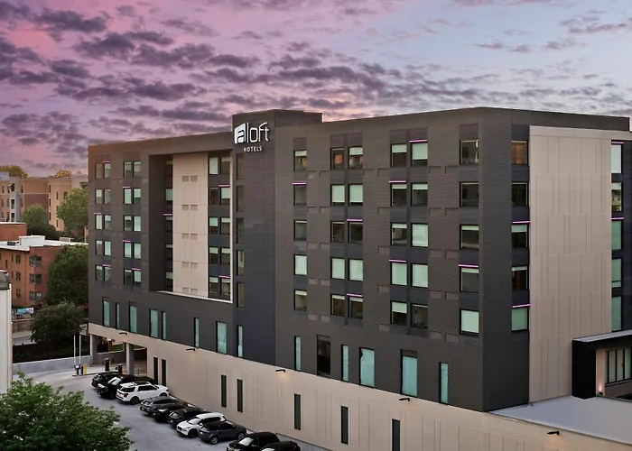 Aloft By Marriott Kansas City Country Club Plaza