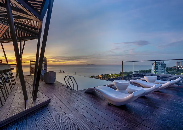 Draco Hotel & Suites Danang