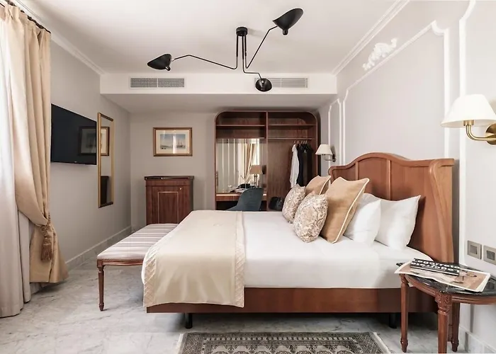The Gomerino Hotel Valletta