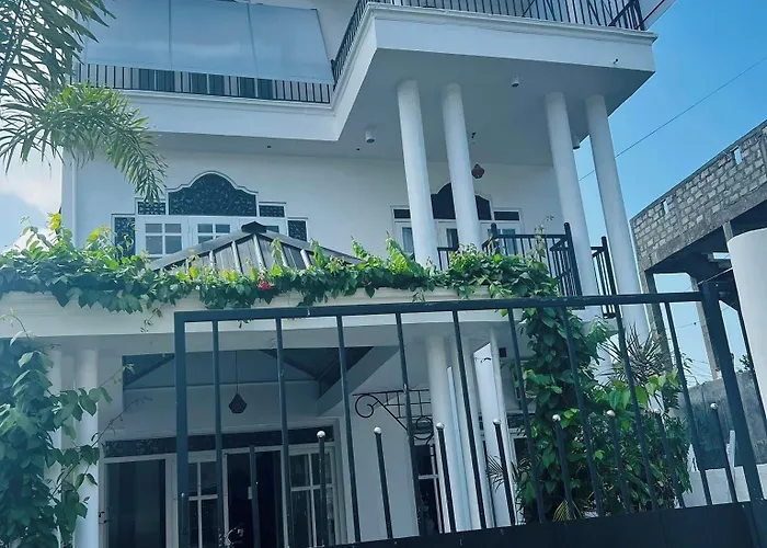 Ramlyn Guesthouse Negombo