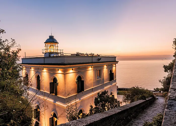 Faro Punta Imperatore Forio 