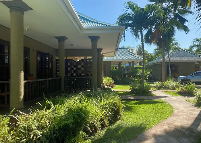 Amity Villa Anse Volbert Village 