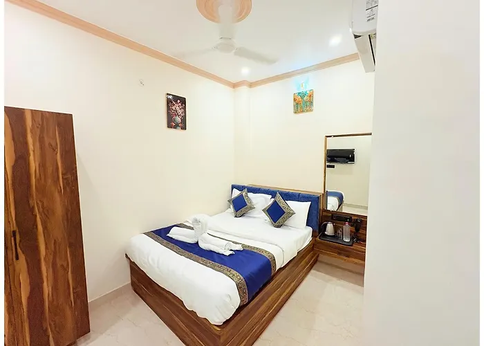 Hotel The Kashi Elegance 2 Mins Walk To Kal Bhairav Temple & Ganga River #Air Conditioning #Wi-Fi #Room Service #Premium Hotel In Varanasi Book It Early