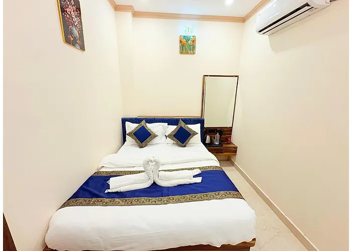 Hotel The Kashi Elegance 2 Mins Walk To Kal Bhairav Temple & Ganga River #Air Conditioning #Wi-Fi #Room Service #Premium Hotel In Varanasi Book It Early