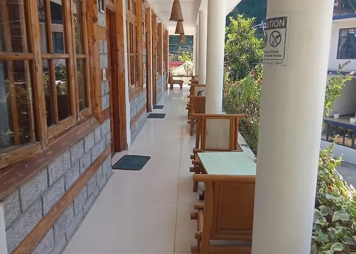 Hotel Pablo Escobar Kasol