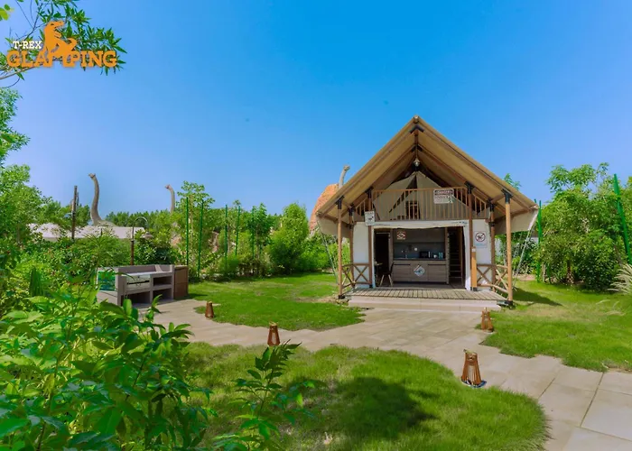 T-Rex Glamping, Including Free Access To Dubai Parks And Resorts