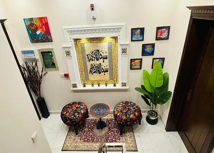 Modern House With Xbox Quick Drive To Dha Raya Villa Lahore
