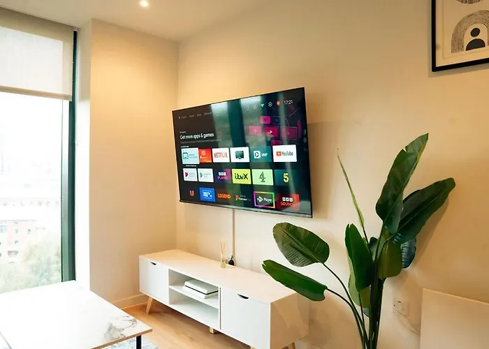 Luxury Sky Suites 2 Bedroom 2 Bathroom City Centre Apartment Manchester