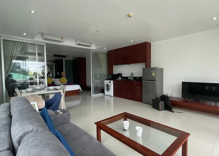 The Quarter 308 Xxx Apartment Surin Beach 