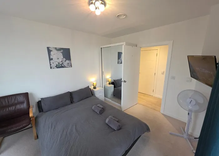 3 Bedroom Apartment From F&A Properties London