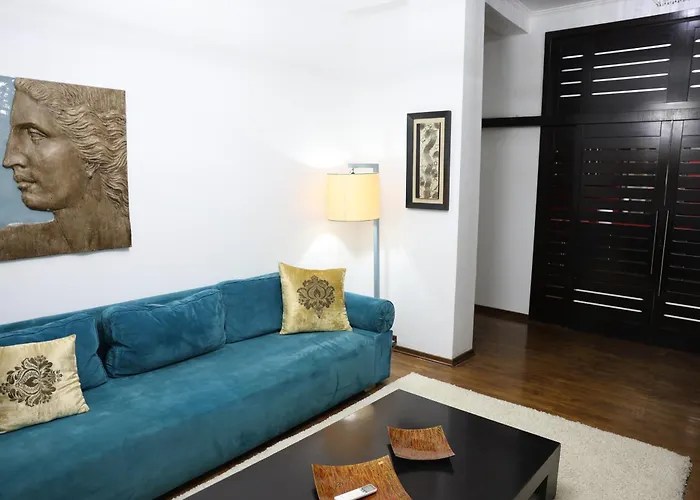 Superior Apartment With Jacuzzi - Skanderbeg Square District Tirana