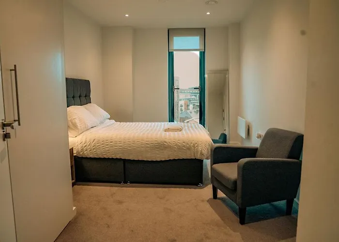 Luxury Sky Suites 2 Bedroom 2 Bathroom City Centre Apartment Manchester