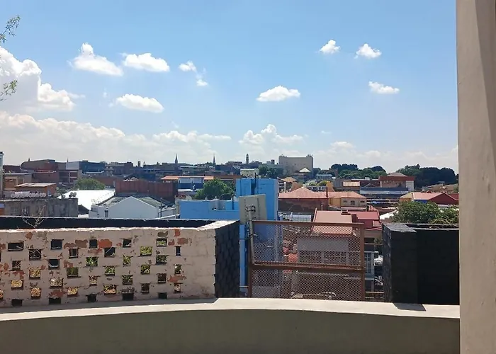 The Oak Loft Jeppestown Apartment Johannesburg