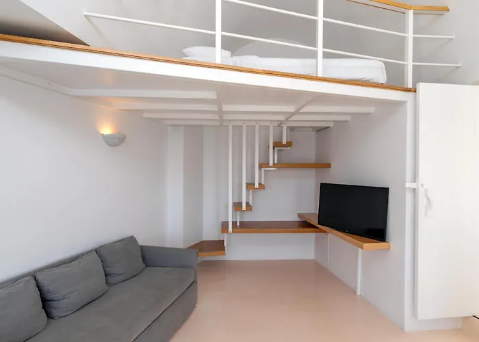 Cliff Side Suites Fira 