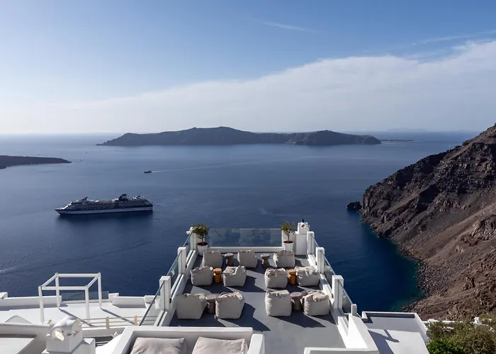 Cliff Side Suites Fira 