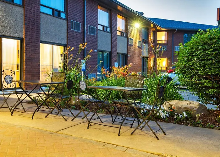 Comfort Inn Kingston - Highway 401