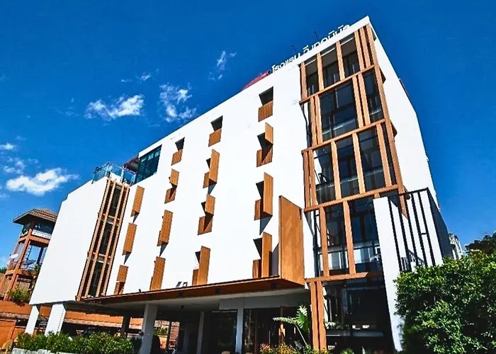 We Terminal Hotel Chiang Mai