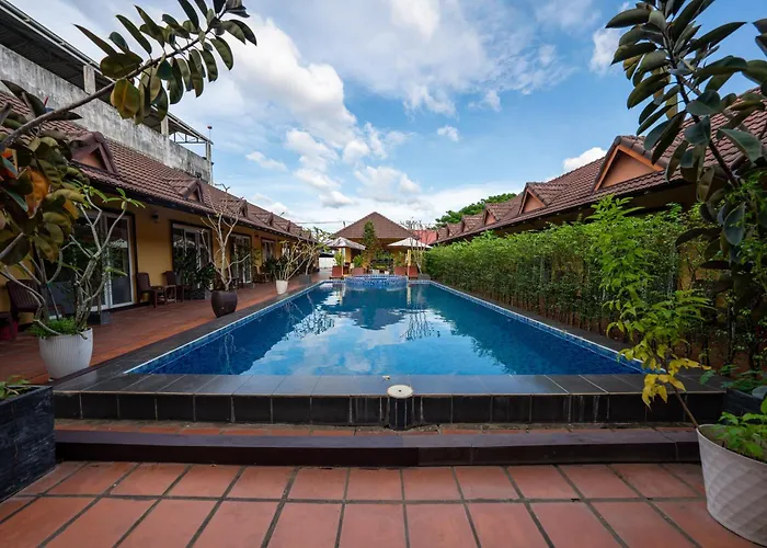 Hello Kampot Resort