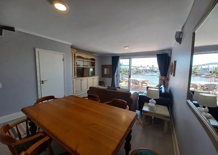Waterfront 2 Quay West Apartment Knysna