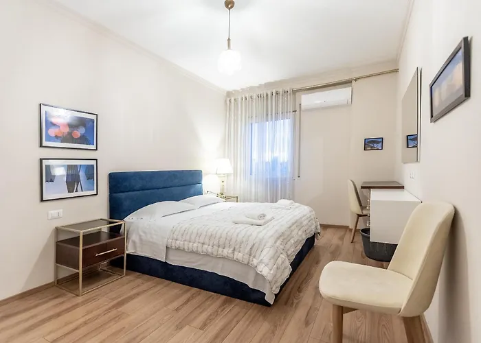 Skyline Sunset & City View - Modern 1Br Central Tirana
