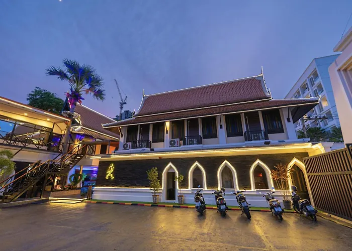Climax Berlin Hotel Pattaya