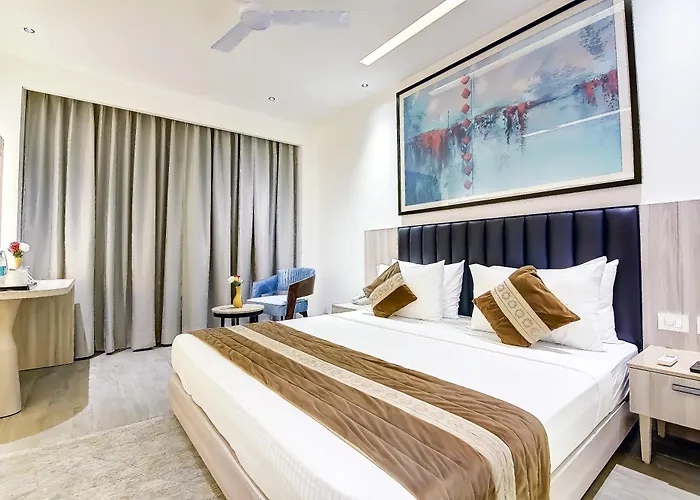 The Oppo Residency Aerocity,Free Airport Pick Up Or Drop New Delhi