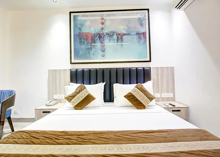The Oppo Residency Aerocity,Free Airport Pick Up Or Drop New Delhi
