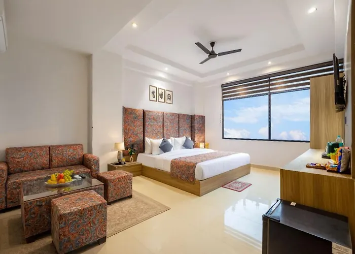Noida Business Suites - Sector 141 & Advant