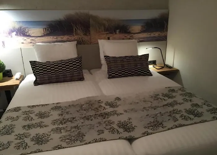 Hotel The Linda Grand Near Delhi Airport New Delhi