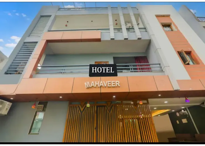 Hotel Mahaveera Galaxy Inn Near Kashi Vishwanath Temple - Restaurants # Free Wi-Fi And Parking Facilities - Fully Air Conditioning Room- Best Hotel In Varanasi