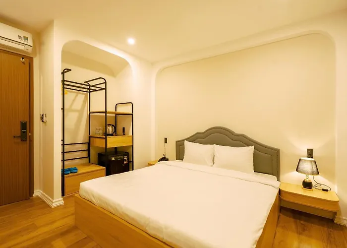 Hotel Dalat Mt - Khach San Da Lat Gan Cho Dem