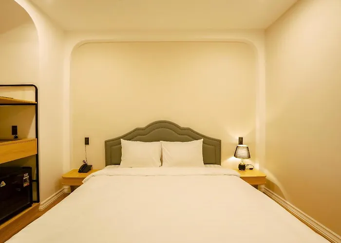 Hotel Dalat Mt - Khach San Da Lat Gan Cho Dem