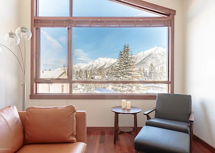 El Paraiso - Luxury Downtown Penthouse Canmore