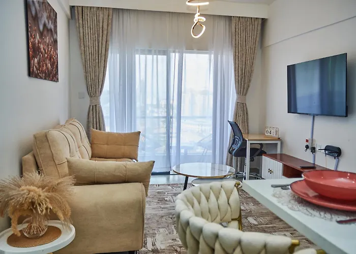 Elegant Pinecrest 1Br With Pool Sauna & City Views Kilimani Nairobi