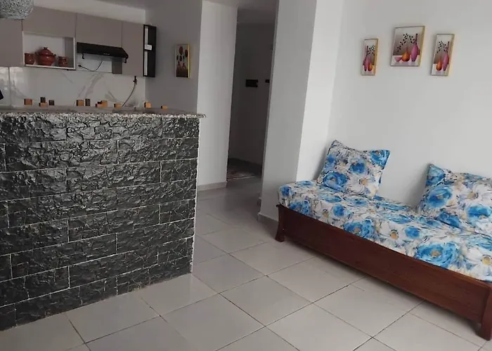 Houcine Appartement Aïn El Turk