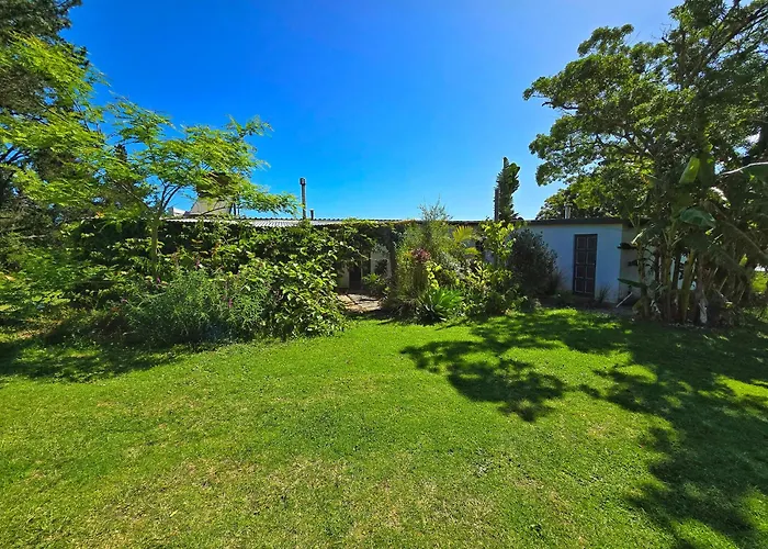 Lavera Oriole Cottage Sedgefield