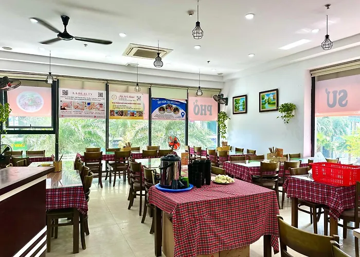 Top Floor, Quiet, Comfort Studio Apartment, Next Marriott Hotel And Grand Plaza Hanoi