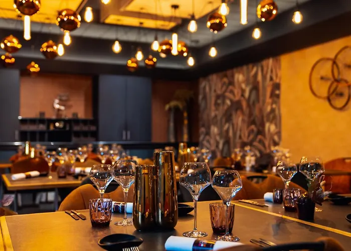 Ravel Hotel Cyrano Waimes