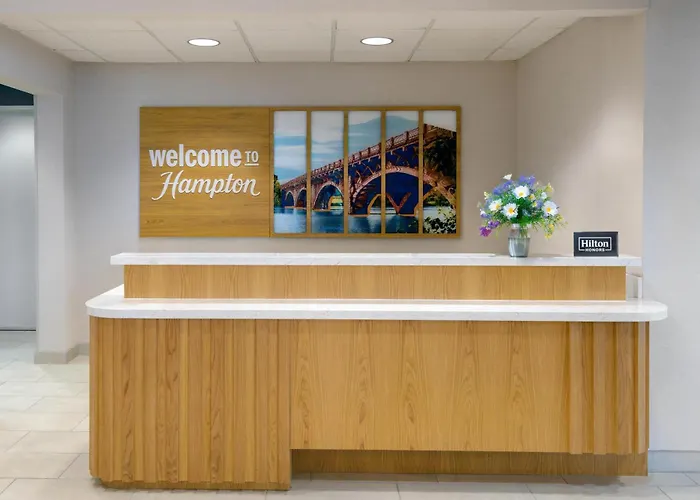 Hampton Inn & Suites-Austin Airport