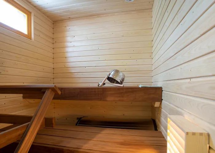Kakslauttanen Arctic Resort - Igloos And Chalets Saariselka