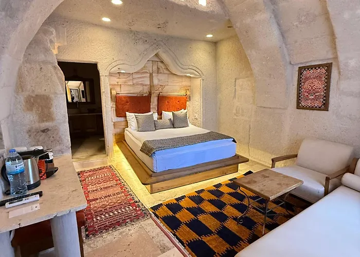 Local Cave House Hotel Göreme