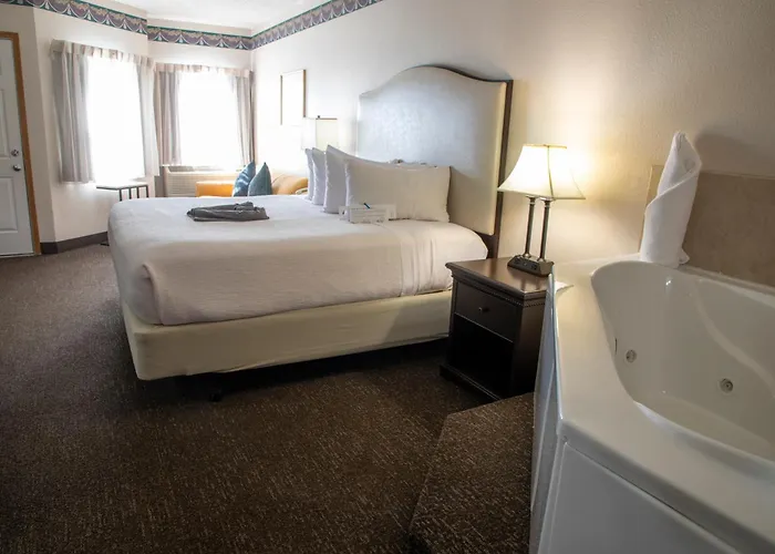 Hotel Grand Victorian Branson