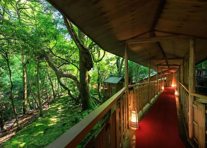 Nara Kasugaokuyama Tsukihitei Hotel