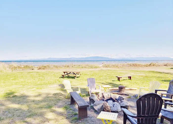Sea Edge Beachside Hotel Parksville